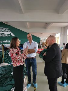 Escort Interpreting during a Changzhou factory visit
